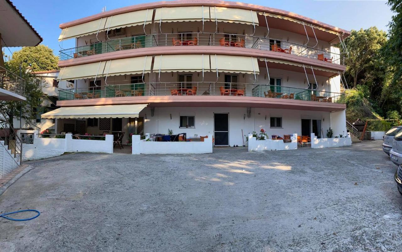 Dimos Apartments Kókkinon Nerón Екстериор снимка
