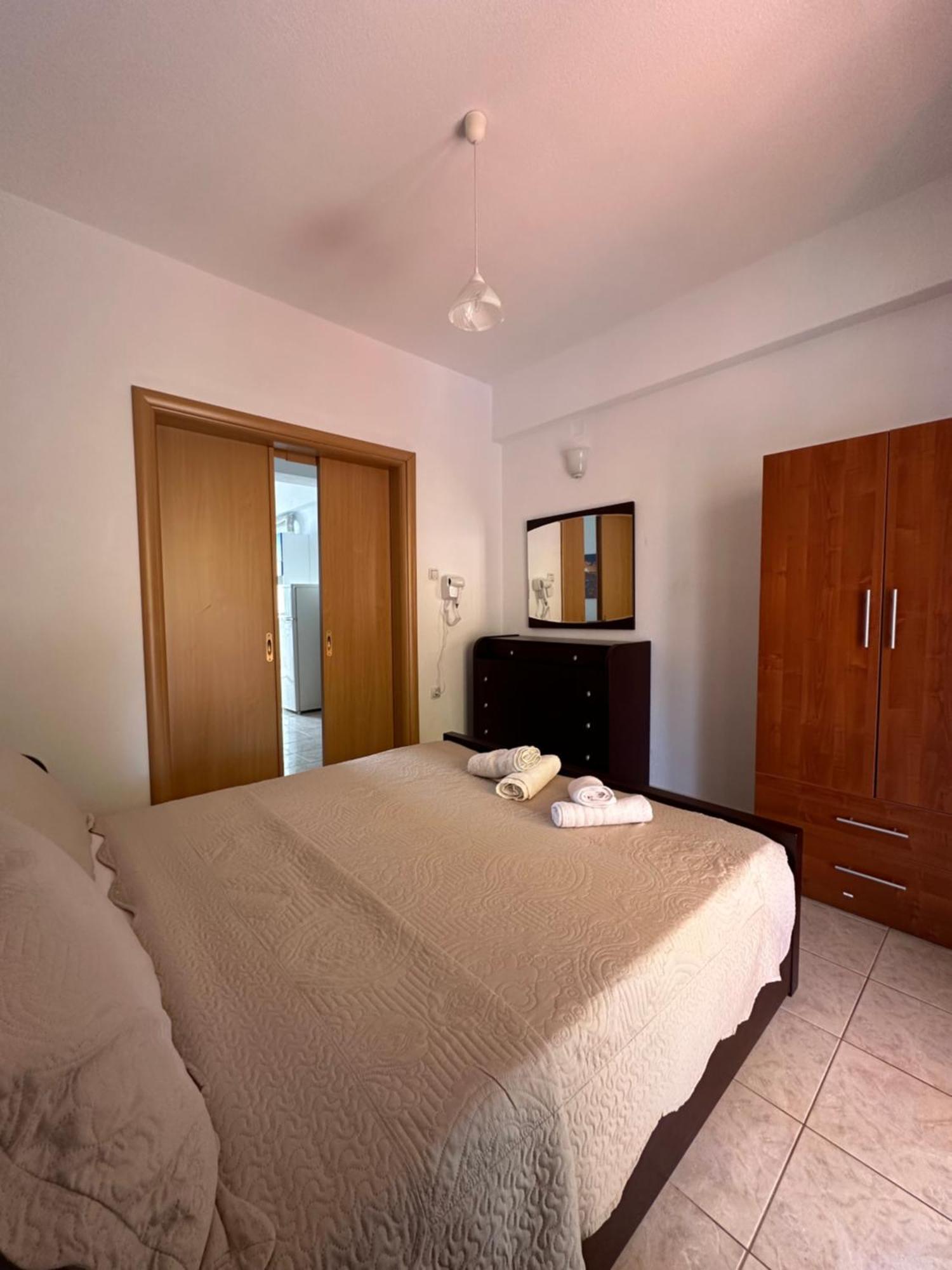 Dimos Apartments Kókkinon Nerón Екстериор снимка