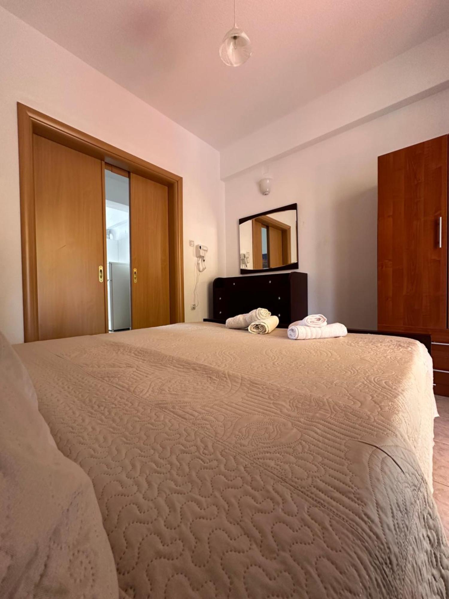 Dimos Apartments Kókkinon Nerón Екстериор снимка